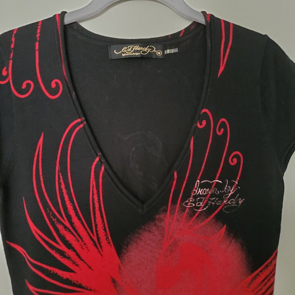 Ed Hardy V-neck t-shirt - Picture 4 of 11